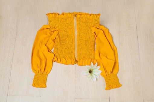 Sexy plain off shoulder puff long sleeve exposed navel slash neck blouse yellow