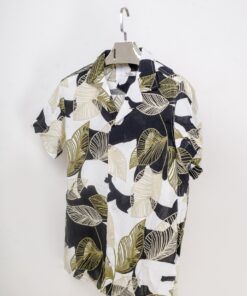 casual short sleeve black and yellow leaves pattern printed men shirt 2