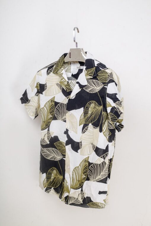 casual short sleeve black and yellow leaves pattern printed men shirt 2